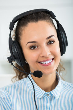 Positive operator working with client by headset