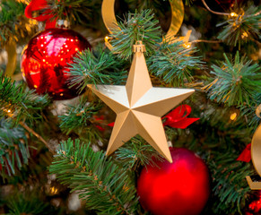 Obraz na płótnie Canvas Christmas decorations on the branches of fir tree