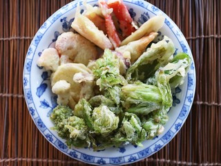 山菜の天ぷら（ふきのとう）