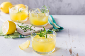 Lemon and rosemary cocktails