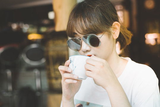 Woman drinking coffee for relaxed.