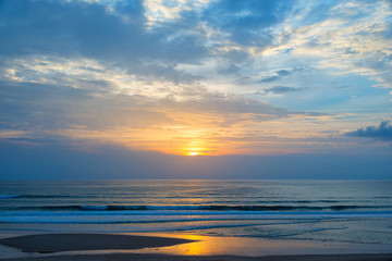 Obraz na płótnie Canvas Atlantic ocean sunset, Lacanau France