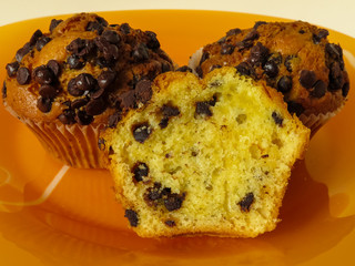 cupcakes with chocolate chips