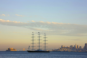 paul allens yacht n sf view