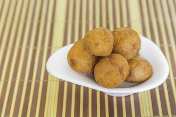 Candy has a nickname called turtle eggs or quail eggs as snacks