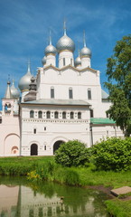Fototapeta na wymiar Church of the Resurrection in the Kremlin in Rostov Veliky