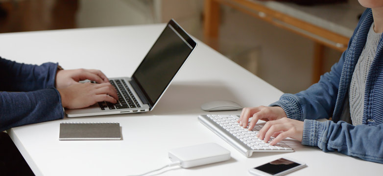 パソコン・ボディパーツ