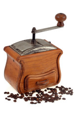 Moulin &agrave; caf&eacute; avec des grains de caf&eacute;