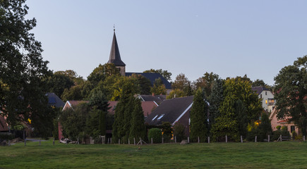 Fototapeta na wymiar Lesumer Kirche