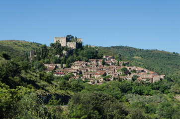 Fototapeta na wymiar Castelnou, plus beau village de France