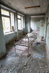 Verlassenes Spital in Prypjat bei Chernobyl