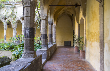 Fototapeta na wymiar Cloister of Saint Francis of Assisi in Sorrento Italy