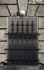 faux window n gate