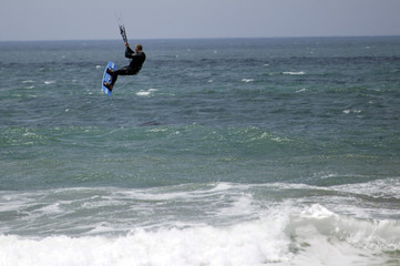 kite surfing