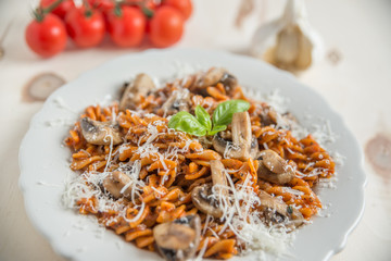 Pasta mit Tomatensauce