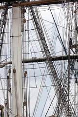 Obraz premium Rigging of a historical sailing ship