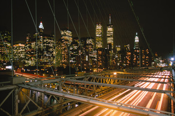 Fototapeta na wymiar night bridge city e