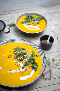 K&uuml;rbiscremesuppe
