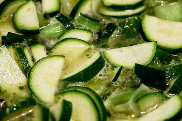 Boiling soup of zucchini and leek