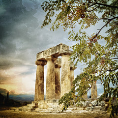Tempel van Apollo in het oude Korinthe Griekenland. Gefilterde afbeelding, vintage effect toegepast