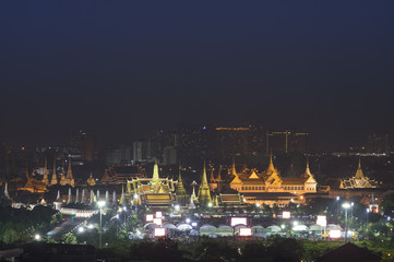 Fototapeta na wymiar Wat Phra Kaew and Grand Palace, Bangkok, Thailand at night.