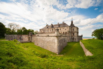 Fototapeta na wymiar Pidhirtsi Castle (or Palace in Pidhirtsi), Lviv region , Ukraine ,western Ukraine, old castle , architectural monument