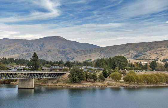 Bridge over the Kawarau River and Lake Dunstan in the township of Cromwell, Central Otago, New Zealand