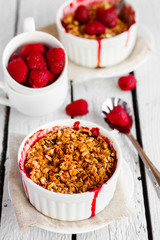 dessert berry crumble with oatmeal
