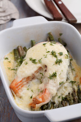 Salmon with asparagus