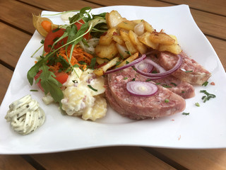 organisch, lifestyle, sülze, pressack, aspik, kartoffelsalat, rheinisch, hölzern, 