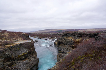 Obraz premium Hraunfossar & Barnafoss Waterfalls