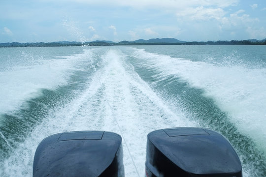 Speed Boat's Engines with Full Speed