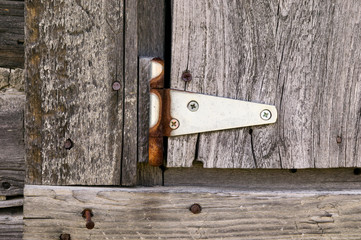 Weathered Wood with Hinge