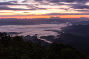Naklejka premium Sea Of Mist With Doi Luang Chiang Dao, View Form Doi Dam in Wian