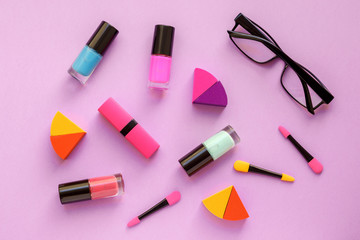 Obraz premium concept cosmetic set on pink background top view