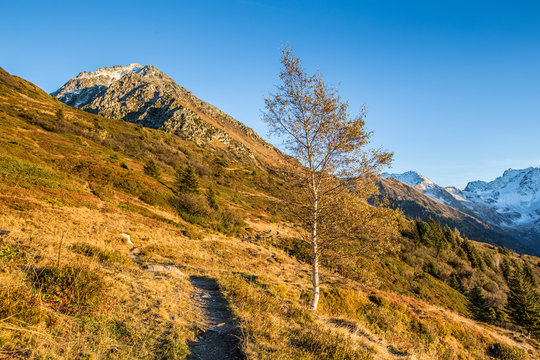 Mont&eacute;e &agrave; la Perri&egrave;re