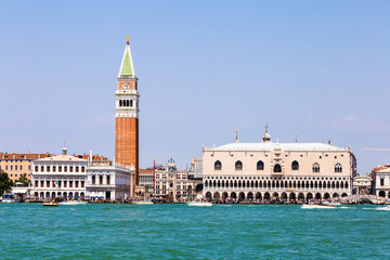 Fototapeta na wymiar San Marco Campanile in Venice