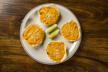 Siri food portion with lime