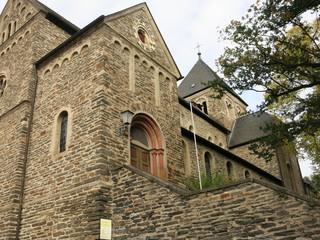 Fototapeta na wymiar Ahrtal Altenahr Kirche