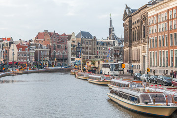 Naklejka premium Amsterdam city view with canals in Holland