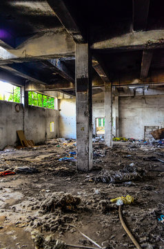 Warehouse, homeless - magazyn, bezdomki