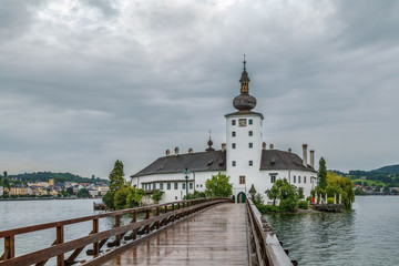Fototapeta na wymiar Schloss Ort, Gmundan,Austria