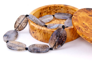 Agate Necklace with Wooden Box