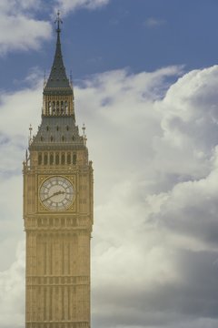 Big Ben against cloudy sky, London, United Kingdom