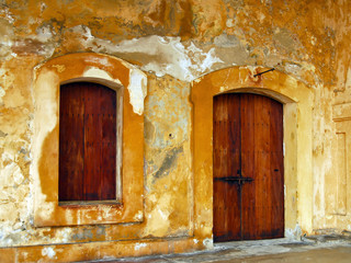 Fort doors