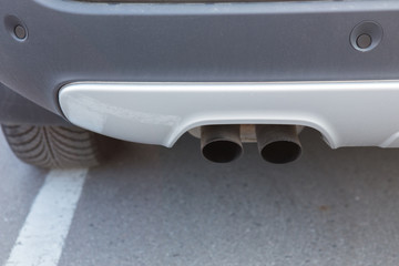 exhaust pipe and back part