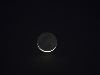 Earthshine of a crescent moon(Tokyo, Japan-October 29, 2016)