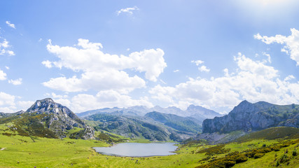 Fototapeta na wymiar Beautiful view of a mountain lake, in Covadonga, Asturias, Spain
