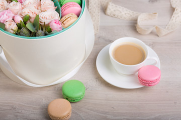 Flower box with macaron cookies