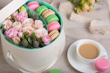 Flower box with macaron cookies